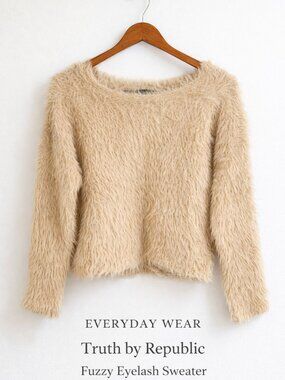 Truth by Republic Fuzzy Eyelash Sweater Tan Cropped Cozy Soft S/P